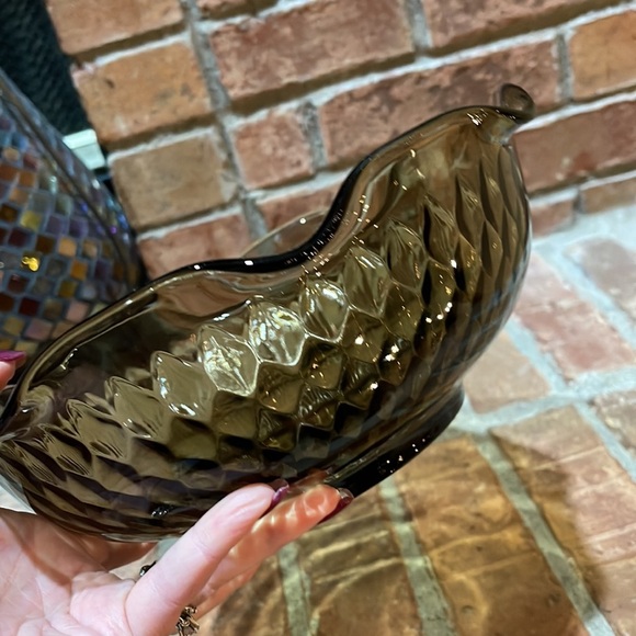 Vtg Indiana Glass Smoky Brown Diamond Cut Wavy Edge Salad Bowl Set (7 total) - Picture 7 of 7